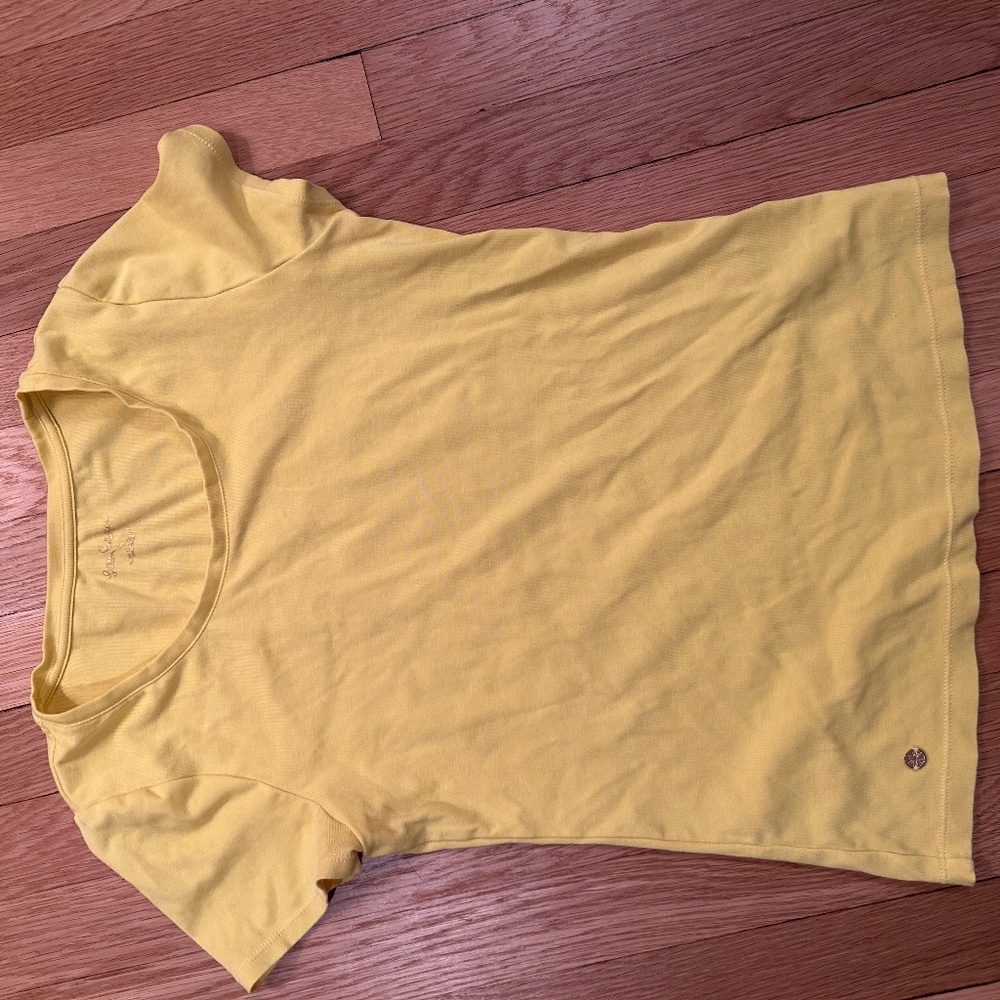 Lilly Pulitzer yellow stretchy tee